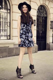 Laura González feet photo thumbnail