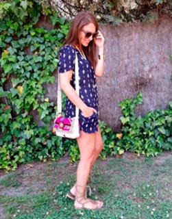 Paula Echevarría feet photo thumbnail