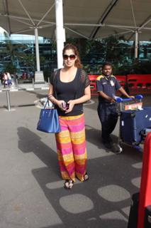 Raai Laxmi feet photo thumbnail