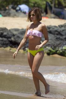 Lucy Hale feet photo thumbnail