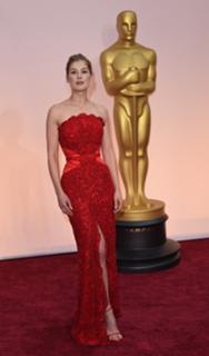 Rosamund Pike feet photo thumbnail