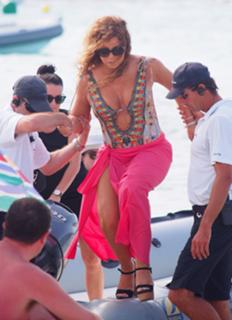 Mariah Carey feet photo thumbnail