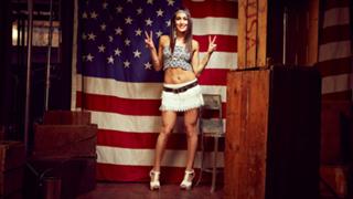 Brie Garcia feet photo thumbnail