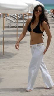 Michelle Rodriguez feet photo thumbnail
