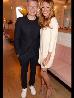 Cat Deeley feet photo thumbnail