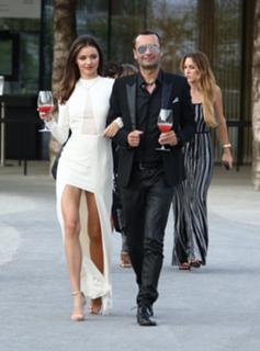 Miranda Kerr feet photo thumbnail