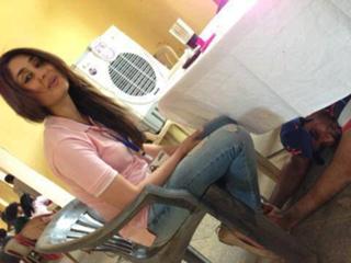 Kareena Kapoor feet photo thumbnail