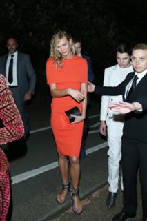 Karlie Kloss feet photo thumbnail