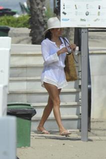 Eva Longoria feet photo thumbnail