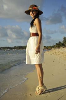 Taapsee Pannu feet photo thumbnail