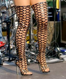 Dorota Rabczewska feet photo thumbnail