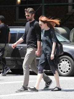 Julianne Moore feet photo thumbnail