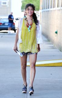 Jessica Szohr feet photo thumbnail