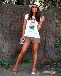 Paula Echevarría feet photo thumbnail