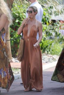 Elsa Pataky feet photo thumbnail