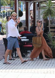 Elsa Pataky feet photo thumbnail