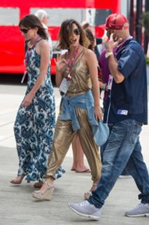 Myleene Klass feet photo thumbnail