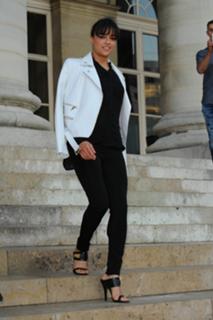 Michelle Rodriguez feet photo thumbnail