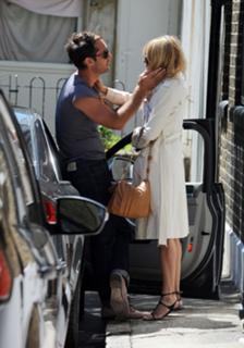 Sienna Miller feet photo thumbnail