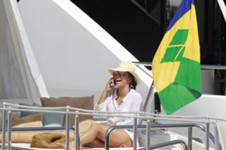 Eva Longoria feet photo thumbnail