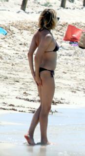 Sienna Miller feet photo thumbnail