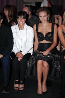 Michelle Rodriguez feet photo thumbnail
