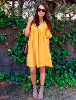 Paula Echevarría feet photo thumbnail