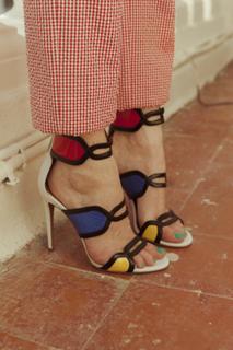 Blanca Suárez feet photo thumbnail