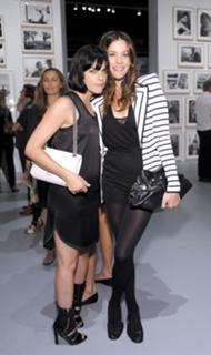 Selma Blair feet photo thumbnail