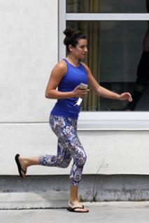 Lea Michele feet photo thumbnail