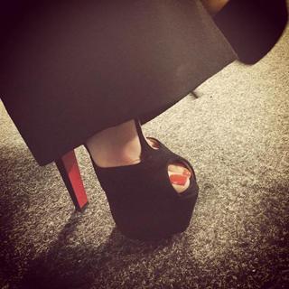 Cheryl feet photo thumbnail