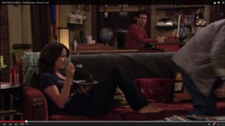 Cobie Smulders feet photo thumbnail