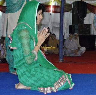 Priyanka Chopra Jonas feet photo thumbnail