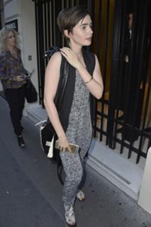 Lily Collins feet photo thumbnail