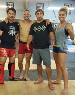 Paige VanZant feet photo thumbnail