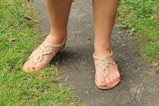 Malgorzata Socha feet photo thumbnail