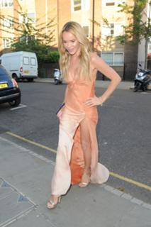 Amanda Holden feet photo thumbnail