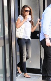 Michelle Keegan feet photo thumbnail