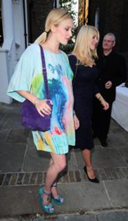 Fearne Cotton feet photo thumbnail