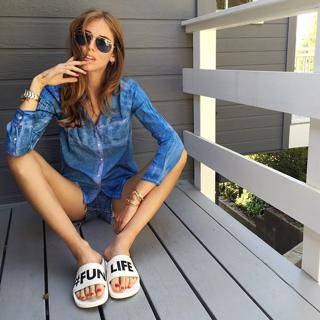 Chiara Ferragni feet photo thumbnail