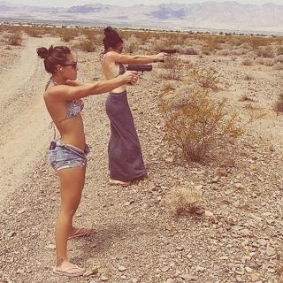 Francia Raisa feet photo thumbnail