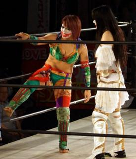 Kanako Urai feet photo thumbnail