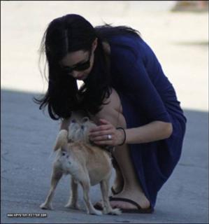 Krysten Ritter feet photo thumbnail