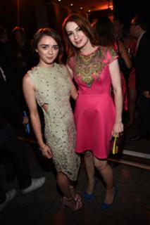 Maisie Williams feet photo thumbnail