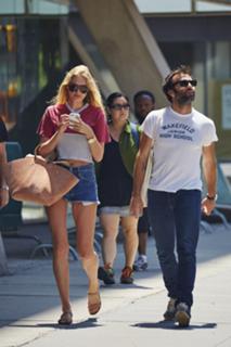 Elsa Hosk feet photo thumbnail