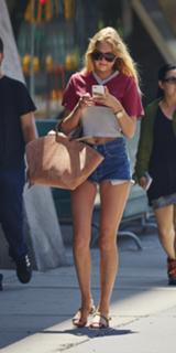 Elsa Hosk feet photo thumbnail