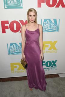 Emma Roberts feet photo thumbnail