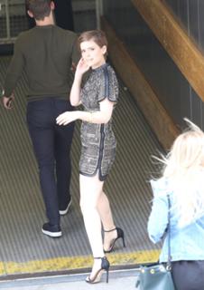Kate Mara feet photo thumbnail