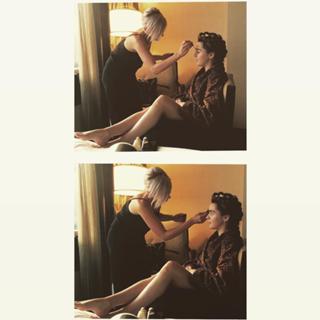 Maisie Williams feet photo thumbnail