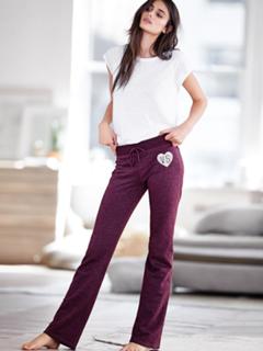 Taylor Hill feet photo thumbnail